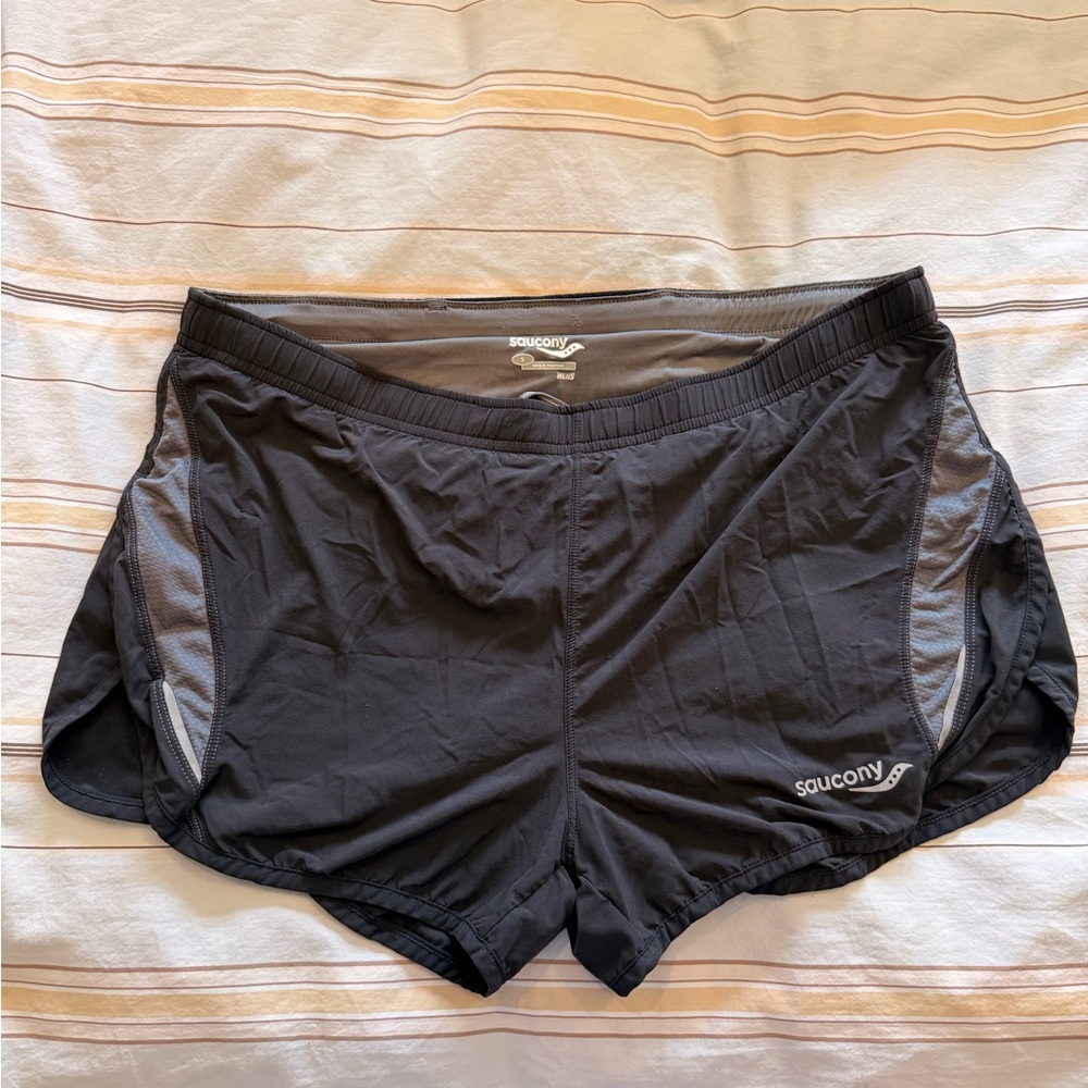 Saucony Outpace Running Shorts - Men’s Small